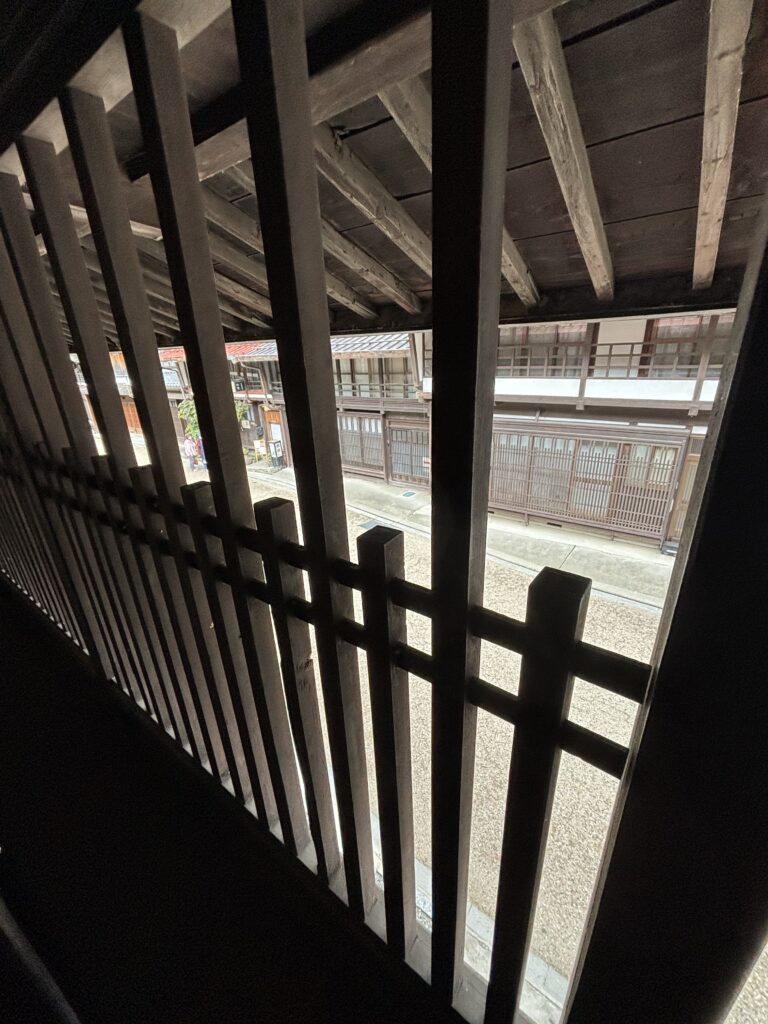 覗いてみると